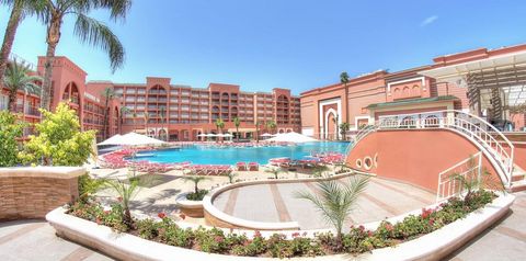 obiekt, teren hotelu