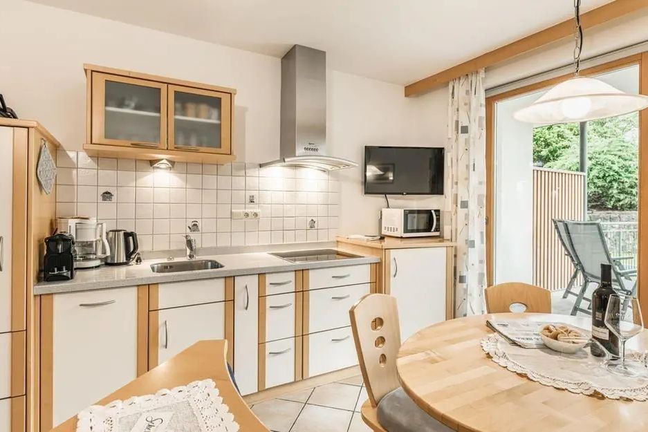 kuchnia / aneks kuchenny, balkon / taras