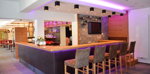 lobby bar, drink bar