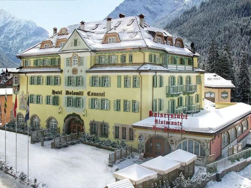 Schloss Hotel and Club Dolomiti