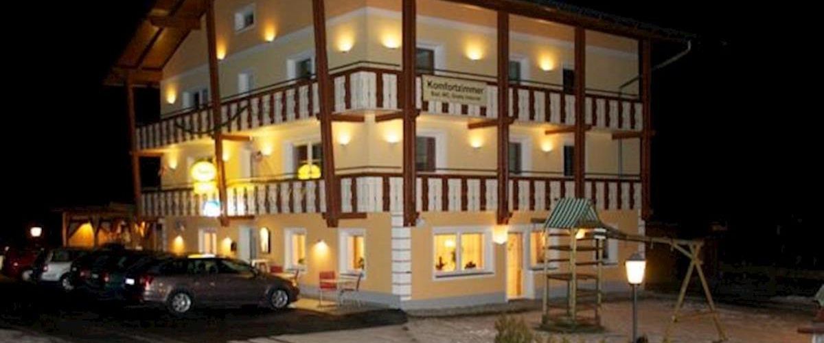 teren hotelu, budynek główny