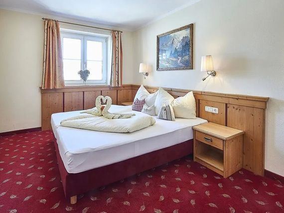 Schweizerhaus 3*