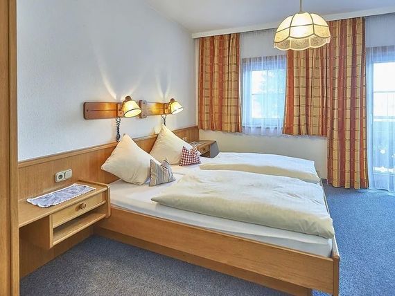 Schweizerhaus 3*