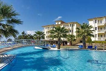 teren hotelu, basen, obiekt