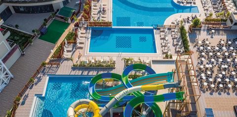 basen, aquapark, zjeżdżalnia