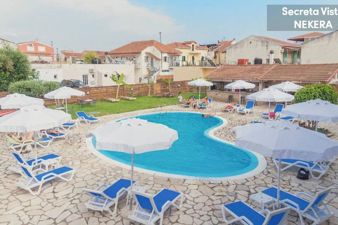 obiekt, teren hotelu, basen