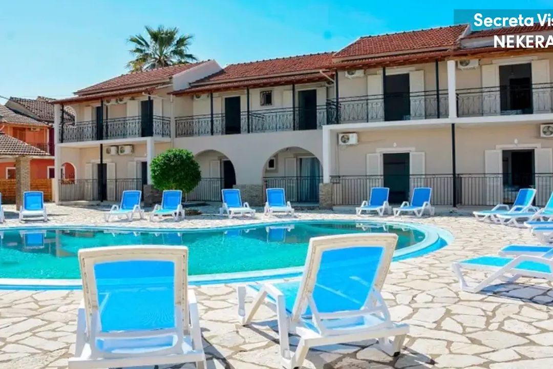 teren hotelu, obiekt, basen