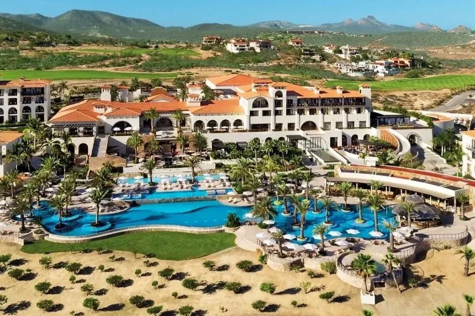 basen, teren hotelu, obiekt