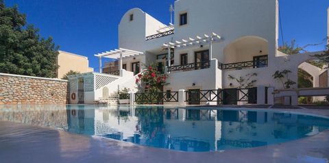 basen, budynek główny