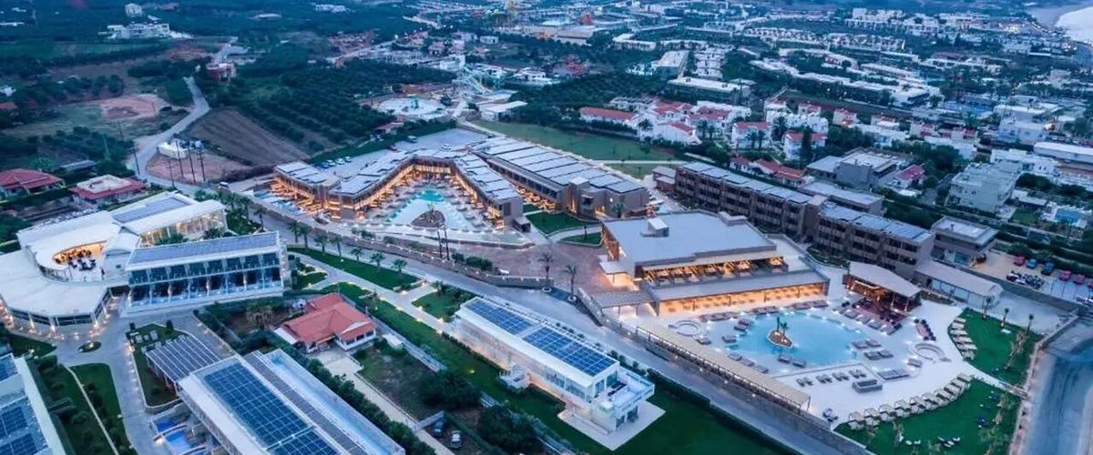 obiekt, teren hotelu