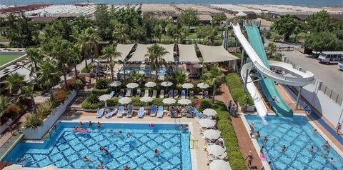 basen, zjeżdżalnia, plaża