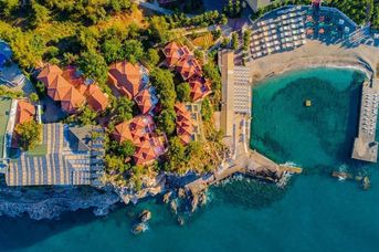 Senza Garden Holiday Club