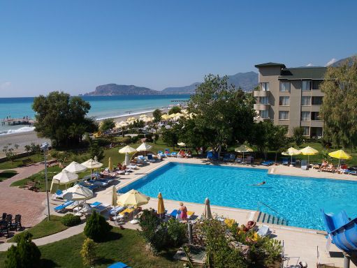 Senza Sunset Beach Hotel