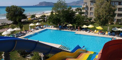 plaża, zjeżdżalnia, basen