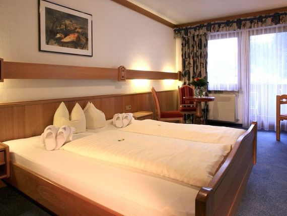 Seppl (St. Leonhard) 4*