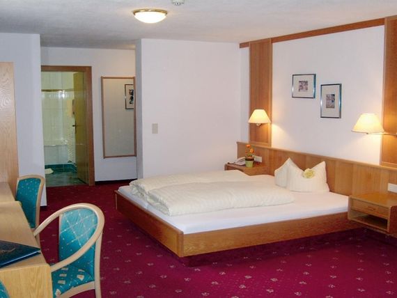 Seppl (St. Leonhard) 4*