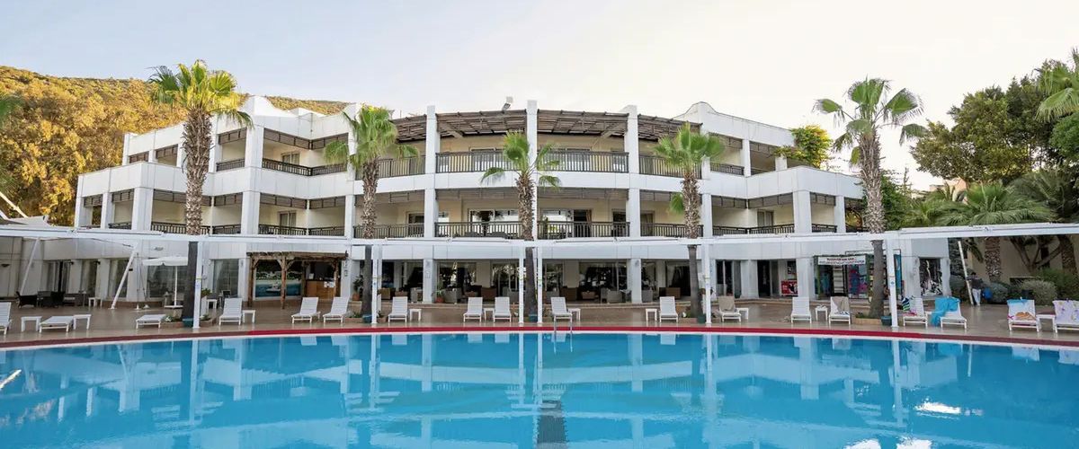 obiekt, budynek główny, basen