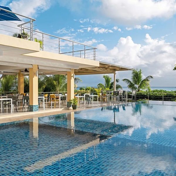 Acajou Beach Resort