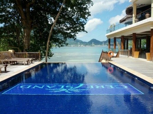 obiekt, teren hotelu, basen