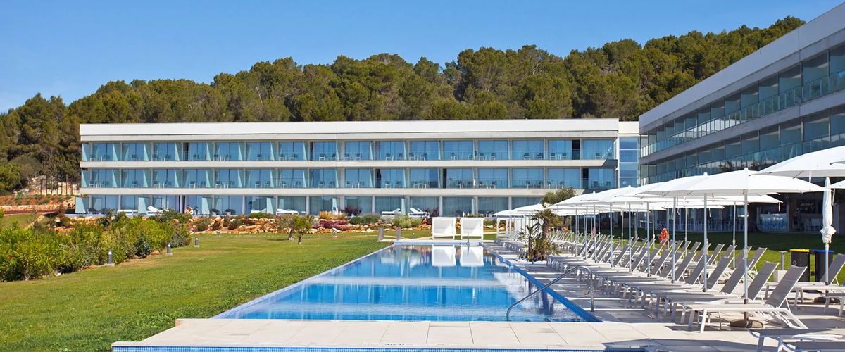 obiekt, teren hotelu, basen