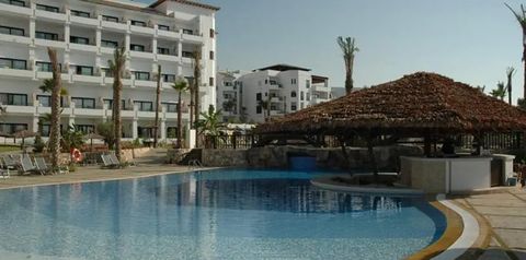 budynek główny, basen