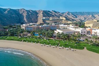 Shangri - La's Al Bandar