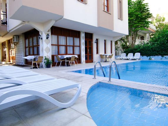 teren hotelu, basen