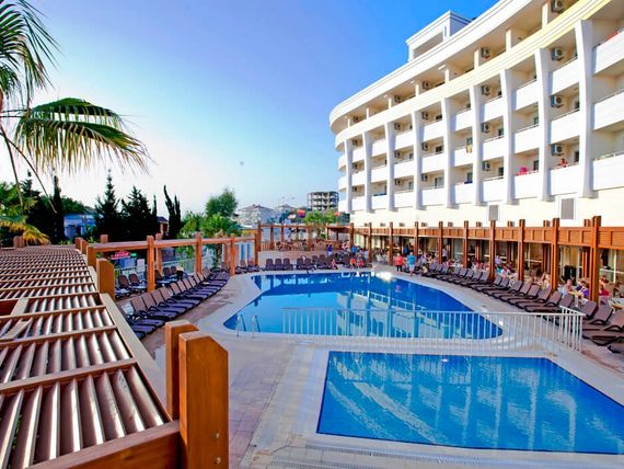 obiekt, teren hotelu, basen