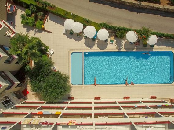 teren hotelu, basen