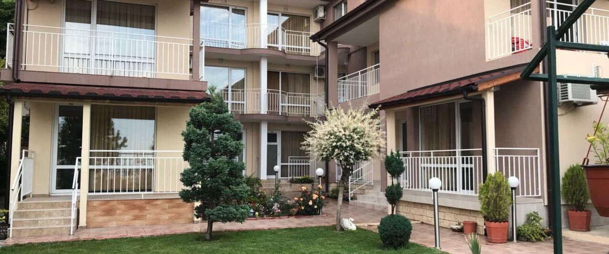 teren hotelu, obiekt