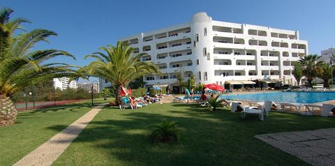 obiekt, teren hotelu, basen