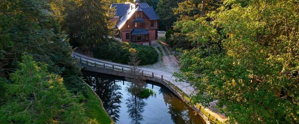 teren hotelu, obiekt