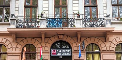 obiekt, budynek główny