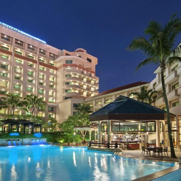 Paradox Singapore Merchant Court