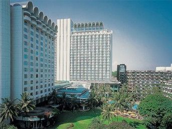 Shangri La 5*