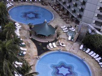 Swissotel The Stamford 4*