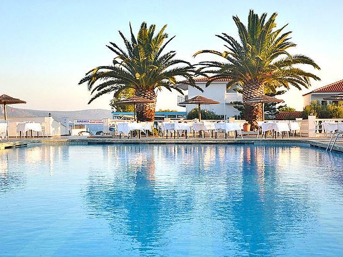 Sirenes Beach