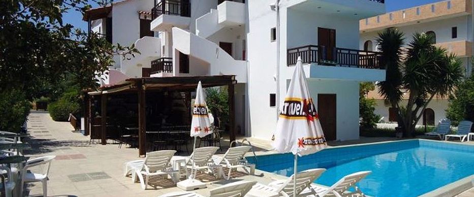 obiekt, budynek główny, teren hotelu, basen