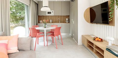 pokój, kuchnia / aneks kuchenny