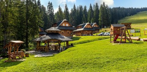 plac zabaw, teren hotelu, obiekt