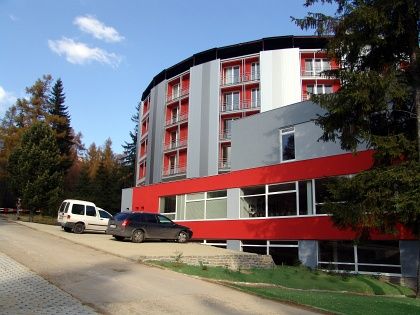 Atrium 3.