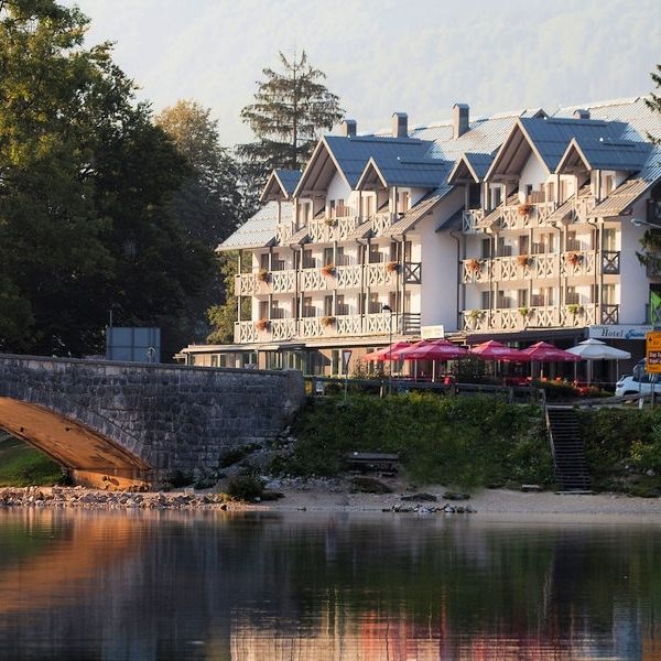 Jezero (Bohinj)