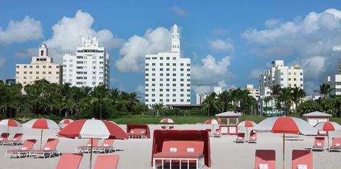 budynek główny, teren hotelu