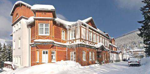 obiekt, budynek główny, teren hotelu