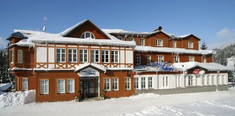 obiekt, budynek główny, teren hotelu