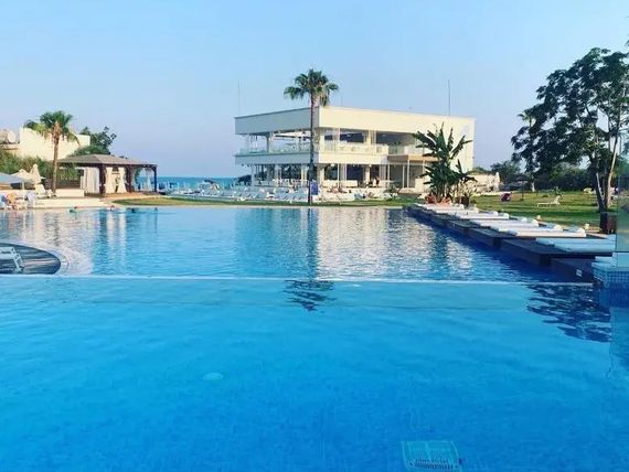 teren hotelu, basen