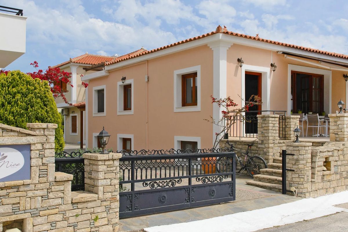 teren hotelu, obiekt