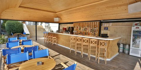 pool bar