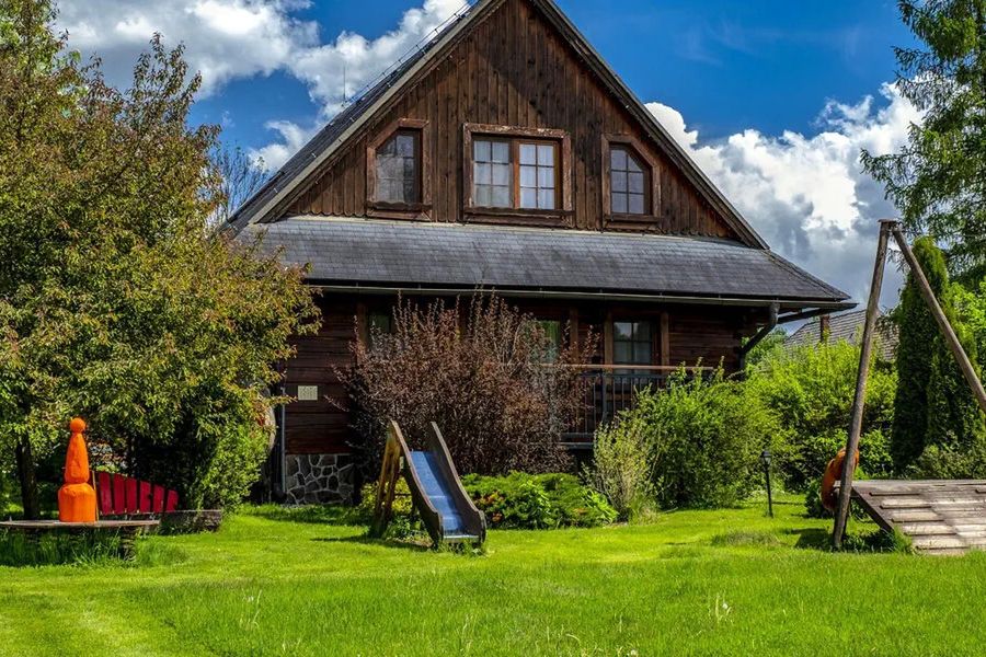 obiekt, teren hotelu, plac zabaw