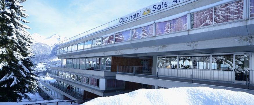 obiekt, teren hotelu